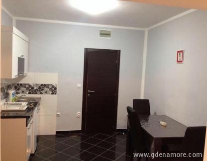 Anči apartmani, private accommodation in city Igalo, Montenegro